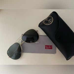 Ray-Ban Aviator Classic sunglasses